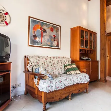 Holiday House Sunrise Sperlonga- Giardino-50M Mare-Park Gratuito E Portico Exterior photo