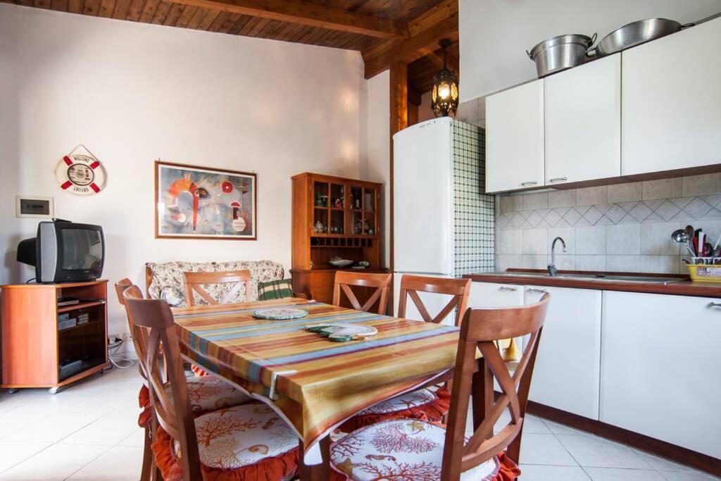 Holiday home House Sunrise Sperlonga- Giardino-50m Mare-park Gratuito E Portico