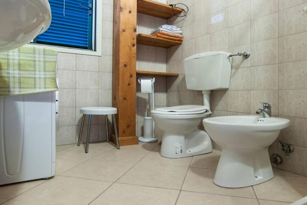 House Sunrise Sperlonga- Giardino-50m Mare-park Gratuito E Portico *