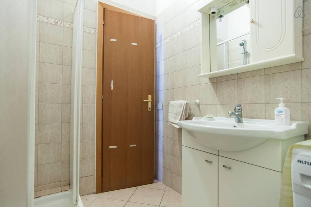 House Sunrise Sperlonga- Giardino-50m Mare-park Gratuito E Portico * Sperlonga