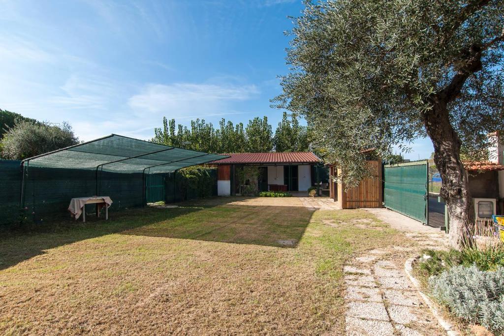 House Sunrise Sperlonga- Giardino-50m Mare-park Gratuito E Portico Holiday home *